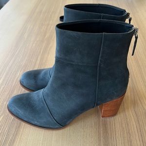Fortress of Inca Slate Grey Booties